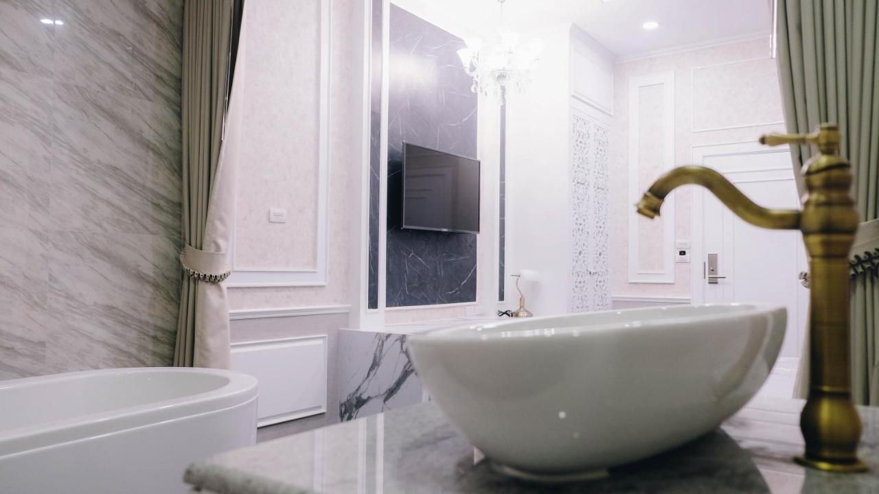 Varimantra Hotel ناخون باتوم المظهر الخارجي الصورة