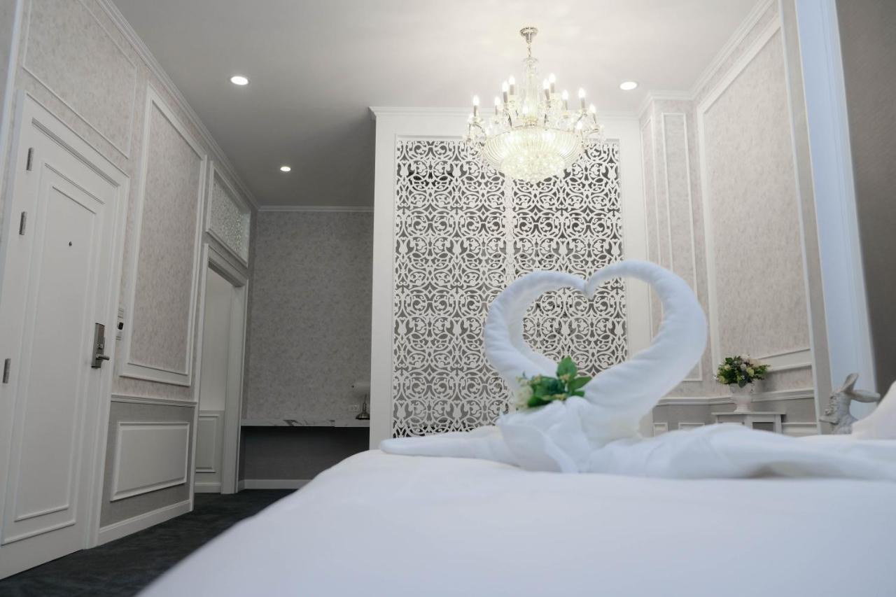 Varimantra Hotel ناخون باتوم المظهر الخارجي الصورة
