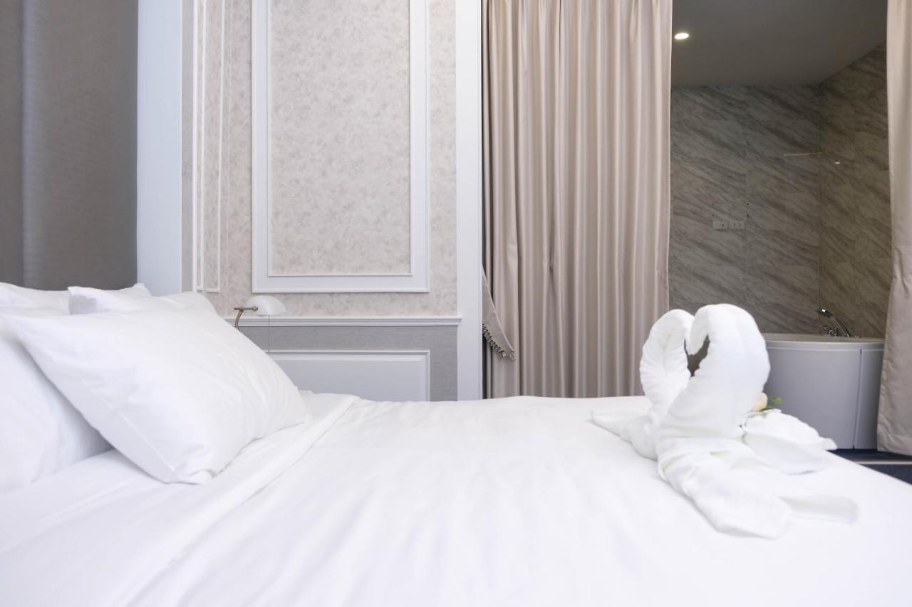 Varimantra Hotel ناخون باتوم المظهر الخارجي الصورة