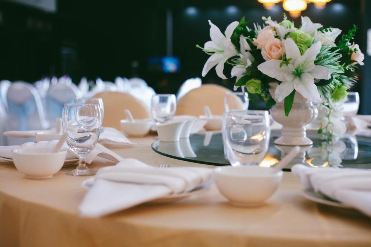 Varimantra Hotel ناخون باتوم المظهر الخارجي الصورة